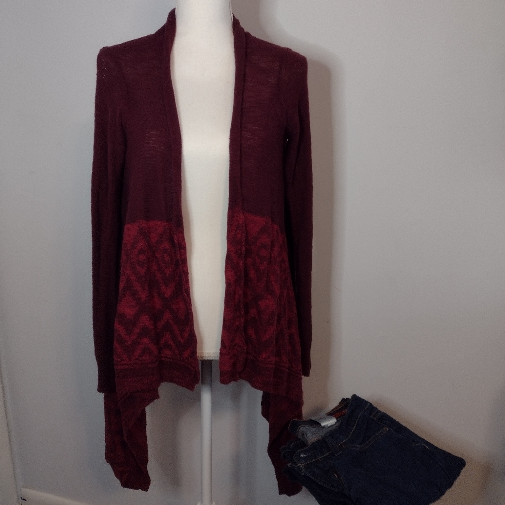 Burgundy Patterned High-Low Sweater - Picture 2 of 4